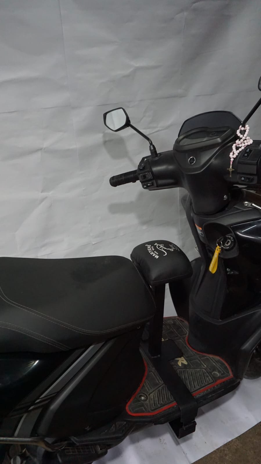 Compact Seat on Yamaha RayZR